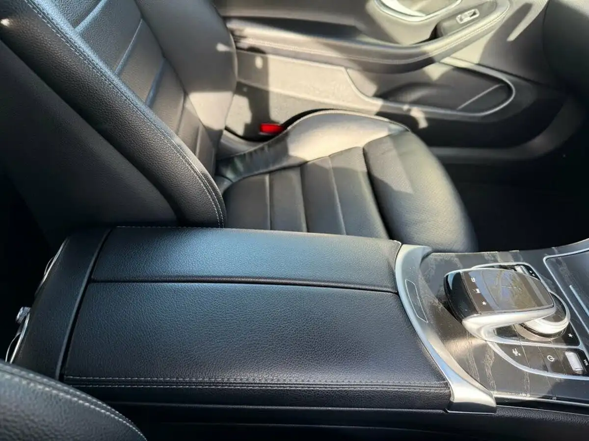 2017-mercedes-benz-c-class-21d-c220d-amg-line-premiumss-coupe-2d-9g-tronic-plus-big-39