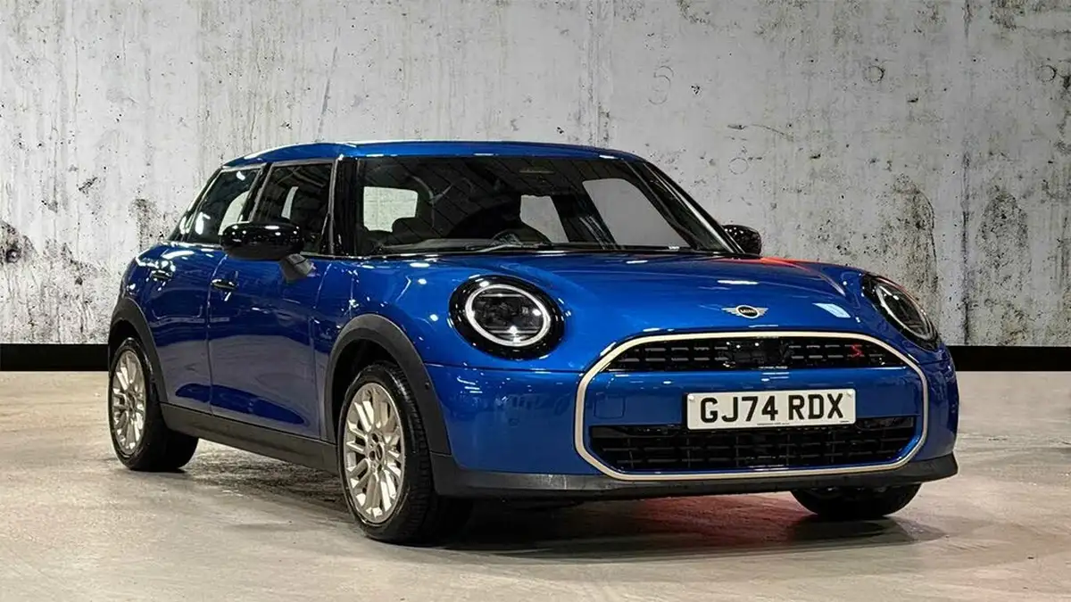 2024-mini-cooper-20-cooper-s-exclusive-201bhp-hatchback-5d-auto-big-0