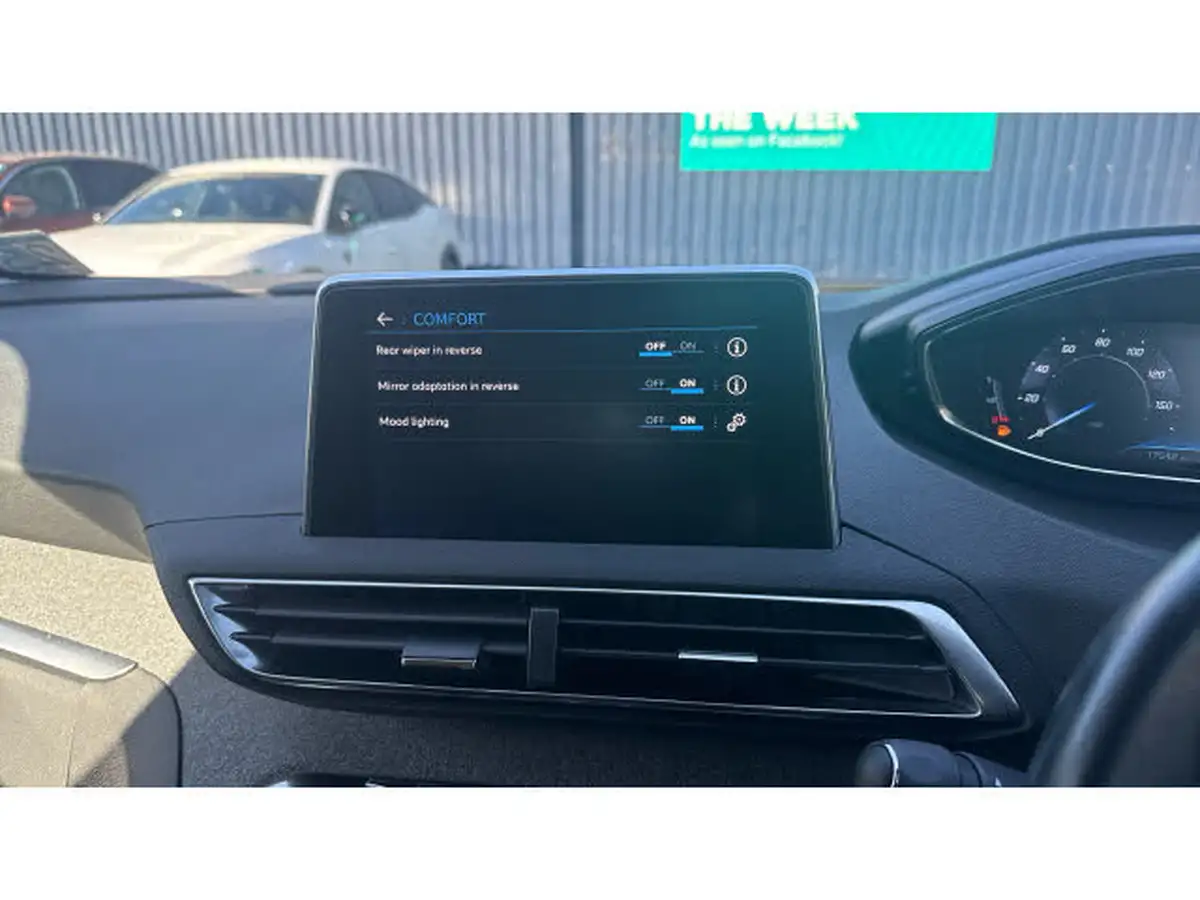 2020-peugeot-3008-suv-12-puretech-allure-eat8-big-32