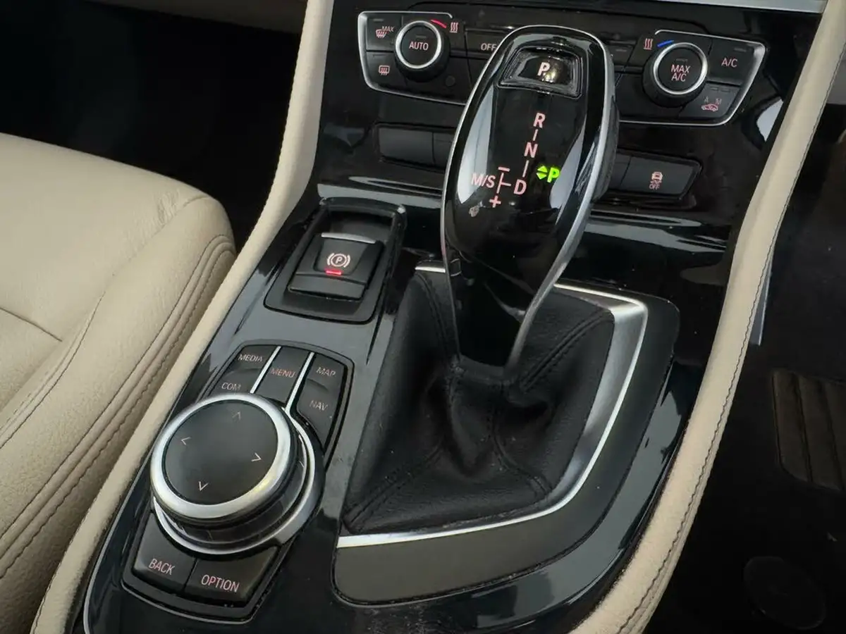 2019-bmw-2-series-20td-220d-xdrive-luxury-gran-big-10