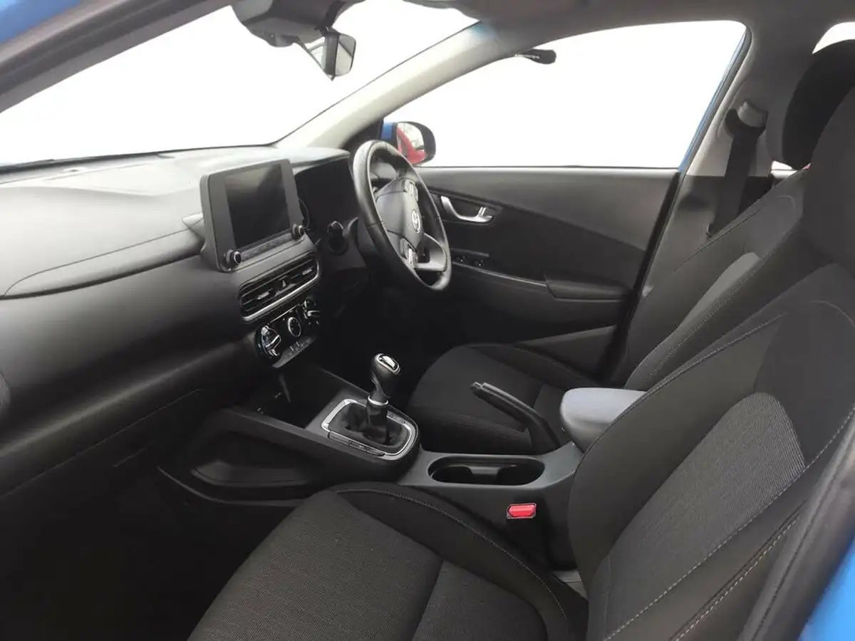 2022-hyundai-kona-10-t-gdi-se-connect-big-9