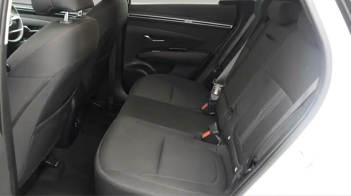 2023-hyundai-tucson-16-t-gdi-premium-230ps-hybrid-auto-big-15