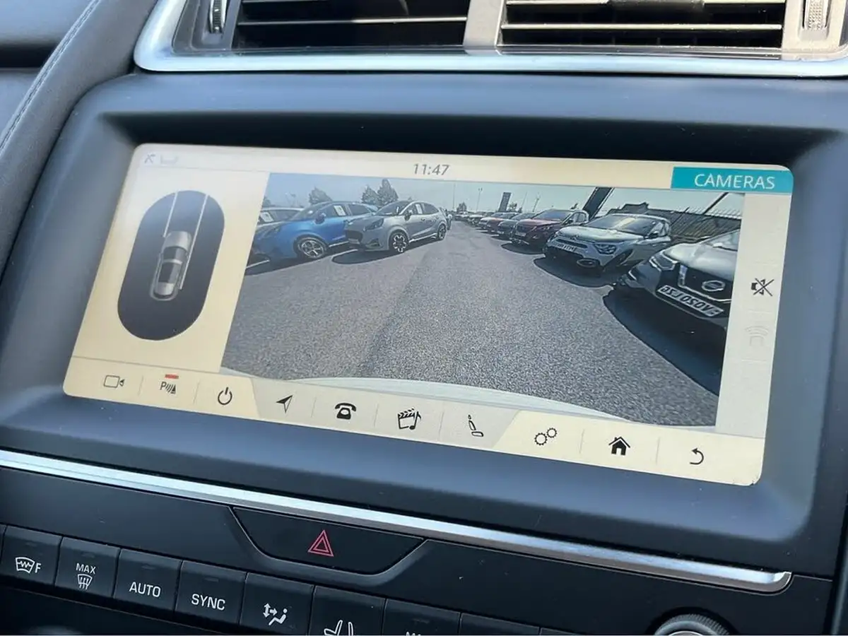 2018-jaguar-e-pace-20-i4d-s-big-37