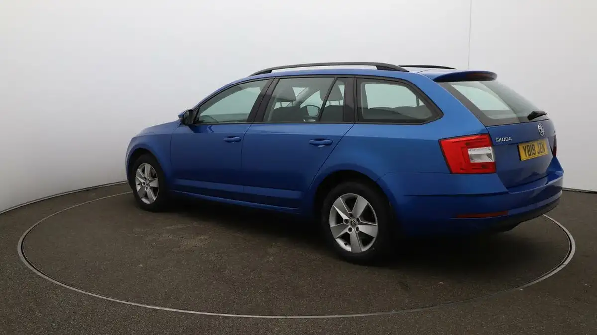 2019-skoda-octavia-10-tsi-se-estate-dsg-big-5