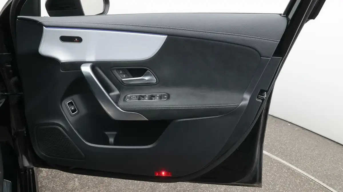 2022-mercedes-benz-a-class-13-a250e-amg-line-edition-hatchback-5d-big-15