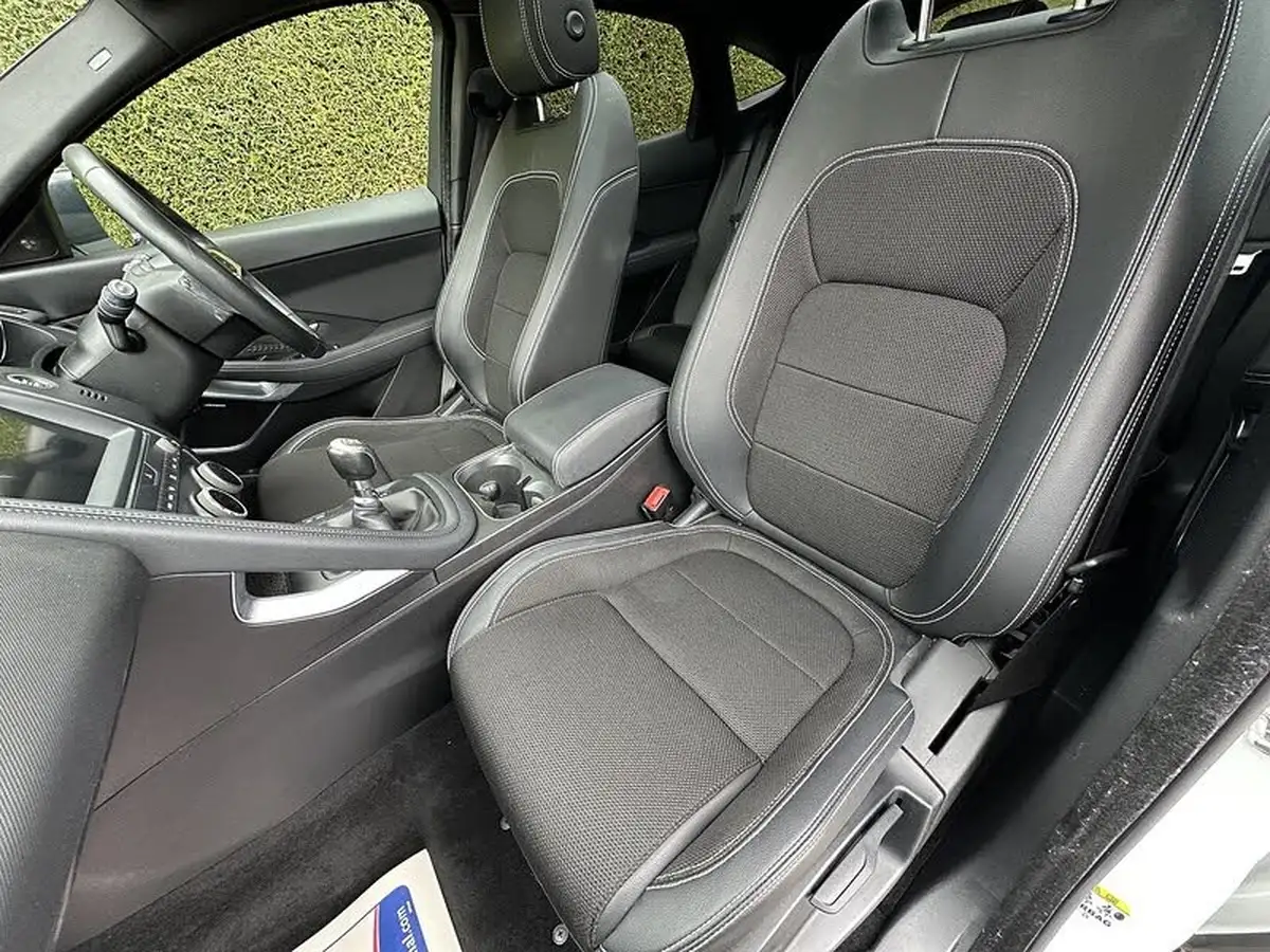 2018-jaguar-e-pace-20-i4d-r-dynamic-150ps-big-17