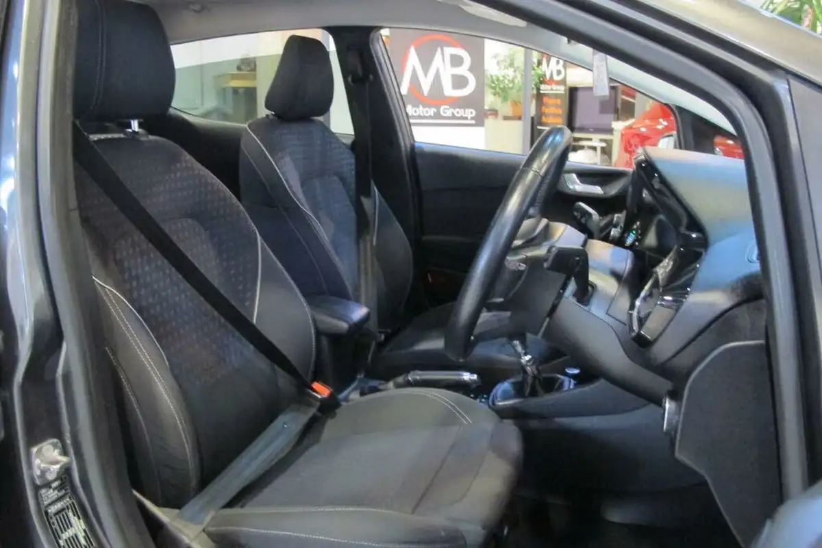 2017-ford-fiesta-10t-titanium-100ps-ecoboost-ss-5d-big-15