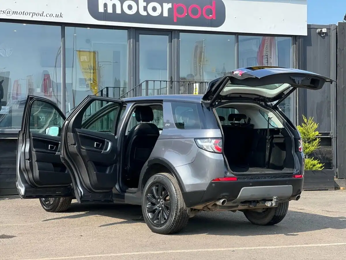 2015-land-rover-discovery-sport-22td-se-tech-big-7