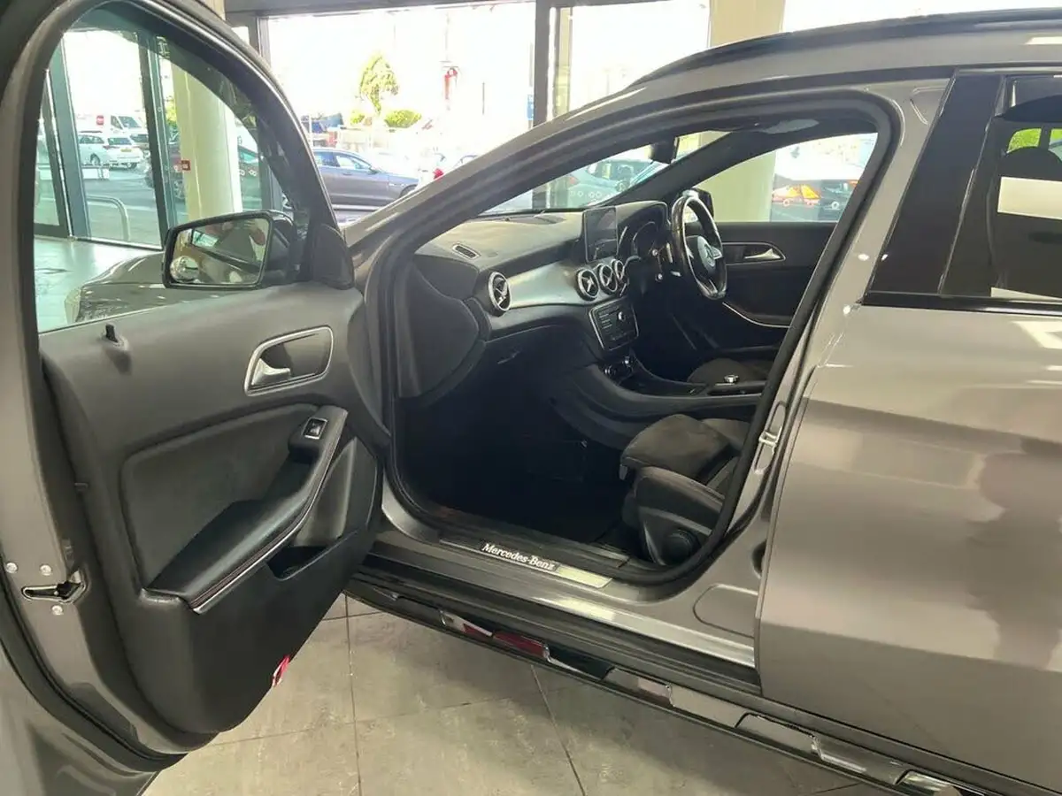 2016-mercedes-benz-gla-class-20-gla-250-amg-line-ss-7g-dct-big-51