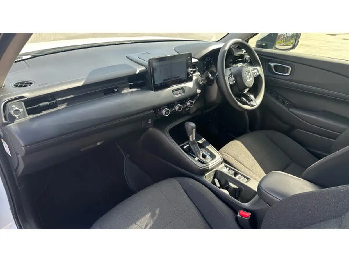 2022-honda-hr-v-15-i-mmd-elegance-big-1