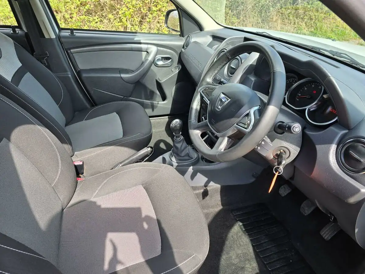 2018-dacia-duster-12-tce-nav-big-3