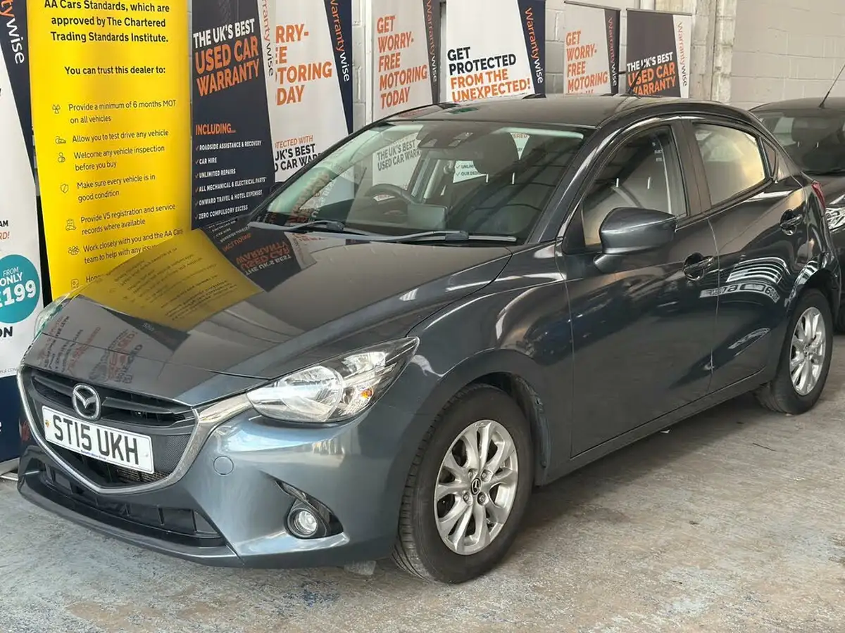 2015-mazda-mazda2-15-se-l-90ps-big-2