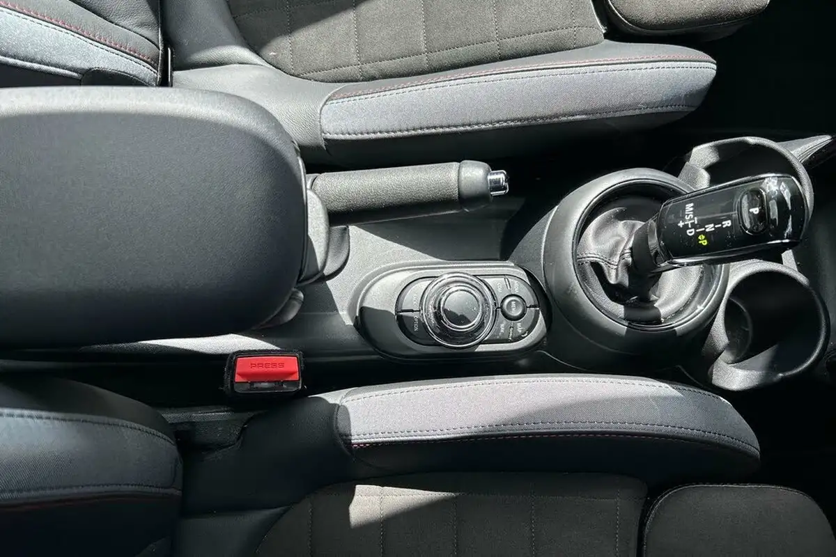 2021-mini-cooper-20-john-cooper-works-hatchback-3d-auto-big-39