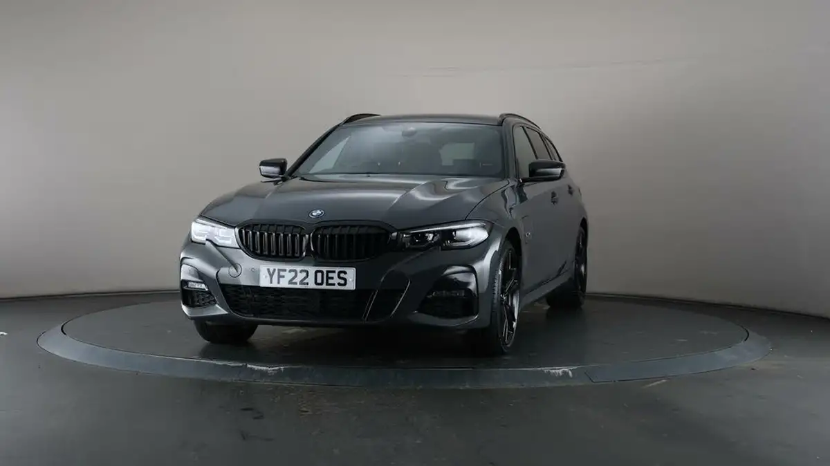 2022-bmw-3-series-20-330e-m-sport-pro-edition-touring-5d-big-39
