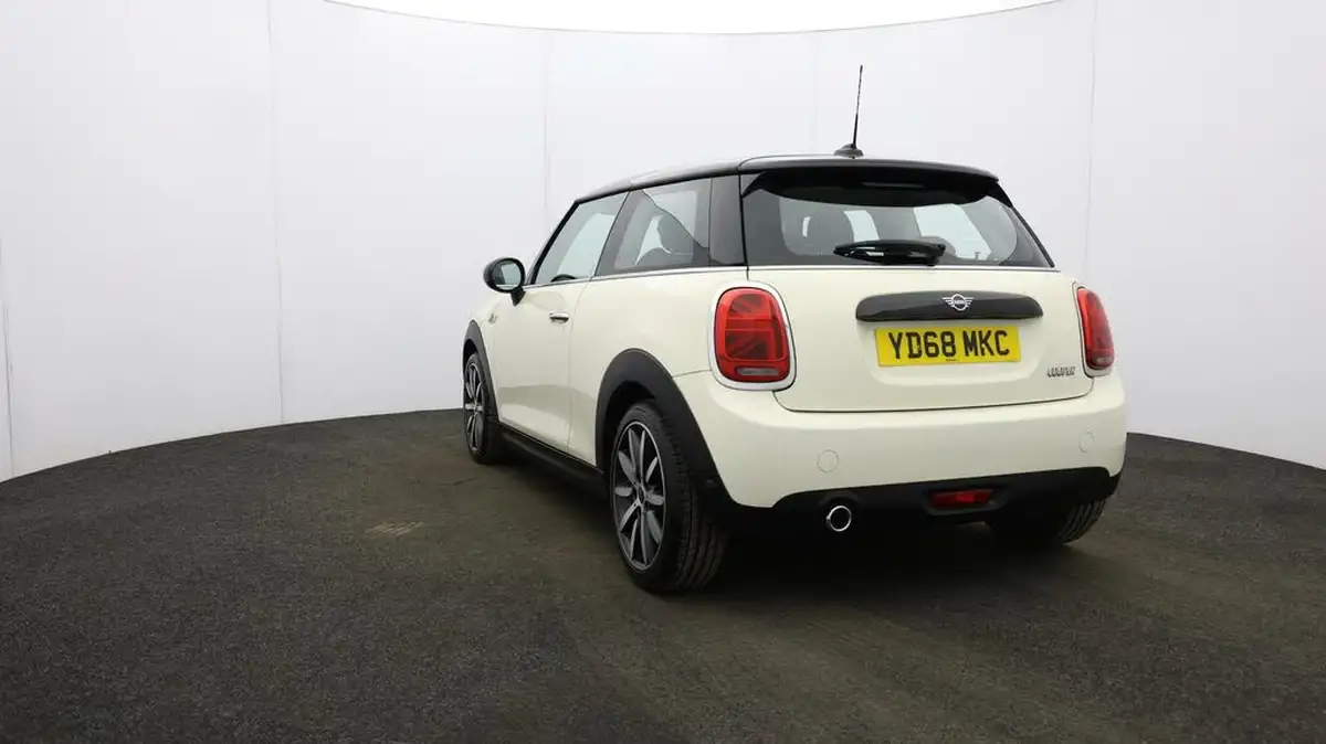 2018-mini-cooper-15-cooper-series-ii-ss-hatchback-3d-big-24