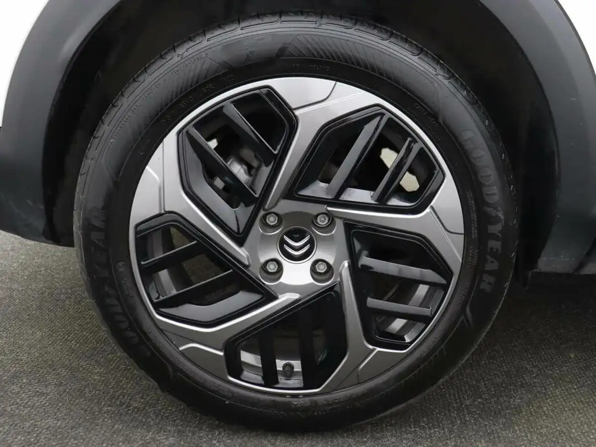 2022-citroen-c4-12-puretech-sense-big-5