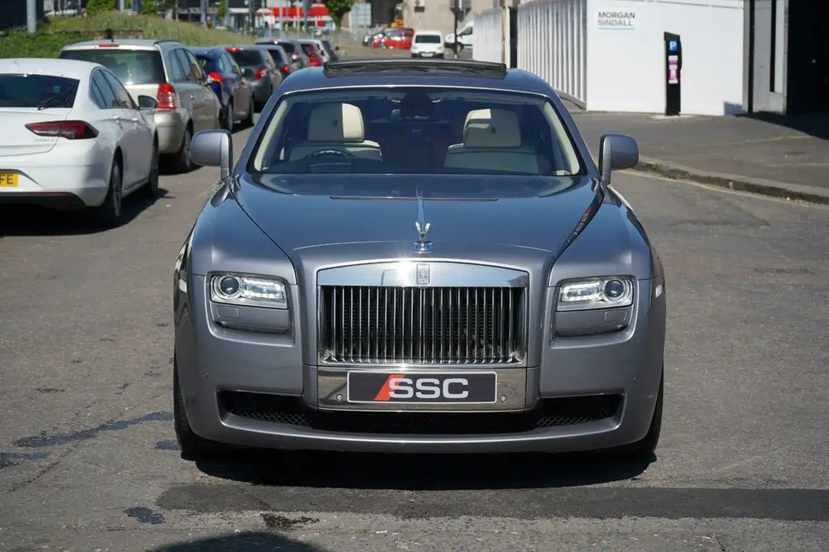 2011-rolls-royce-ghost-66-big-5