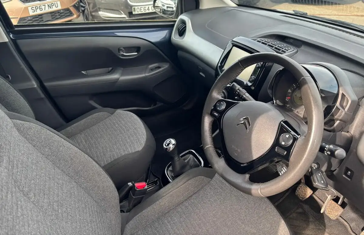 2014-citroen-c1-10-vti-flair-5d-big-9