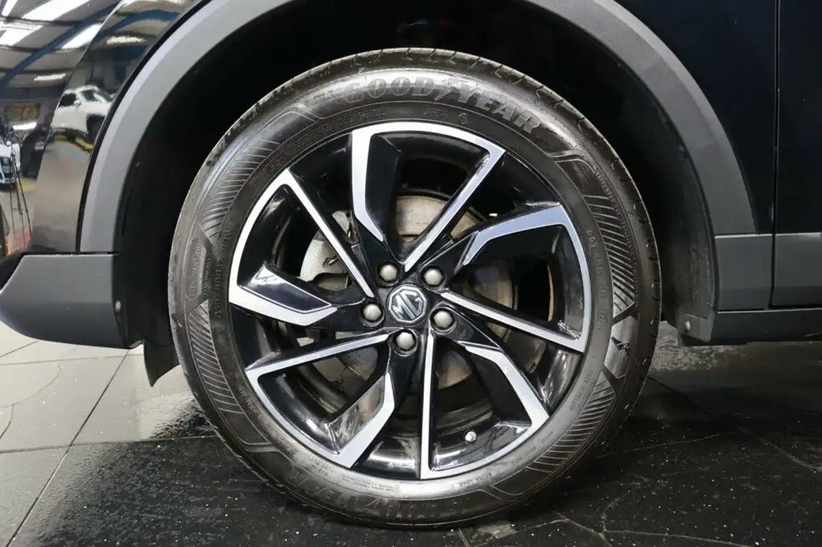 2022-mg-zs-suv-15-vti-tech-exclusive-big-29