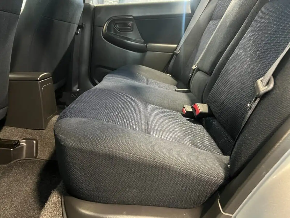 2002-subaru-impreza-20-gx-saloon-4d-auto-big-30