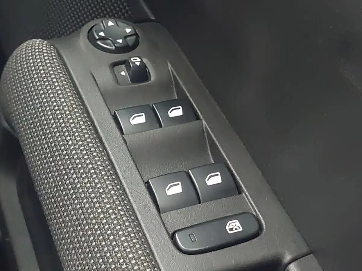 2019-citroen-c3-aircross-12-puretech-feel-130ps-ss-big-16