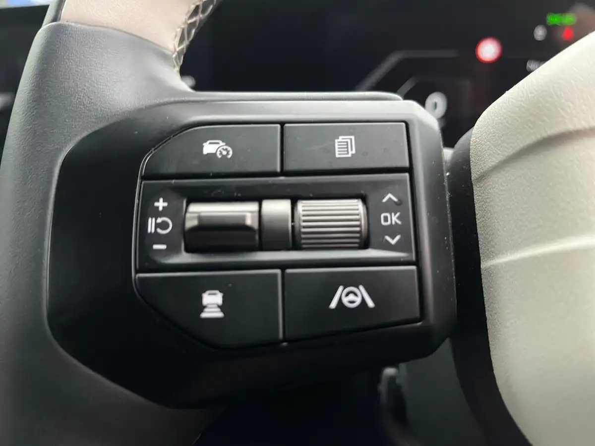 2025-kia-ev6-e-gt-line-s-320bhp-awd-840kwh-heat-pump-big-20