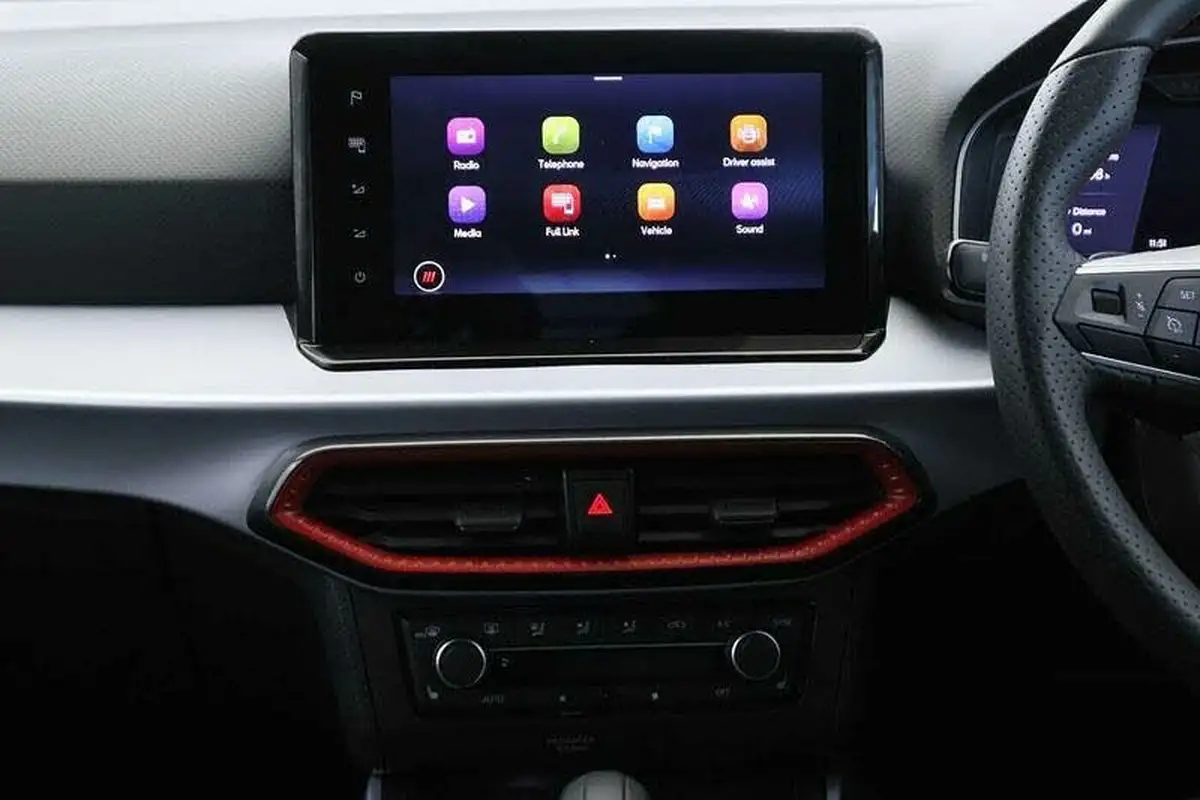 2024-seat-arona-10-tsi-fr-sport-110ps-dsg-big-11