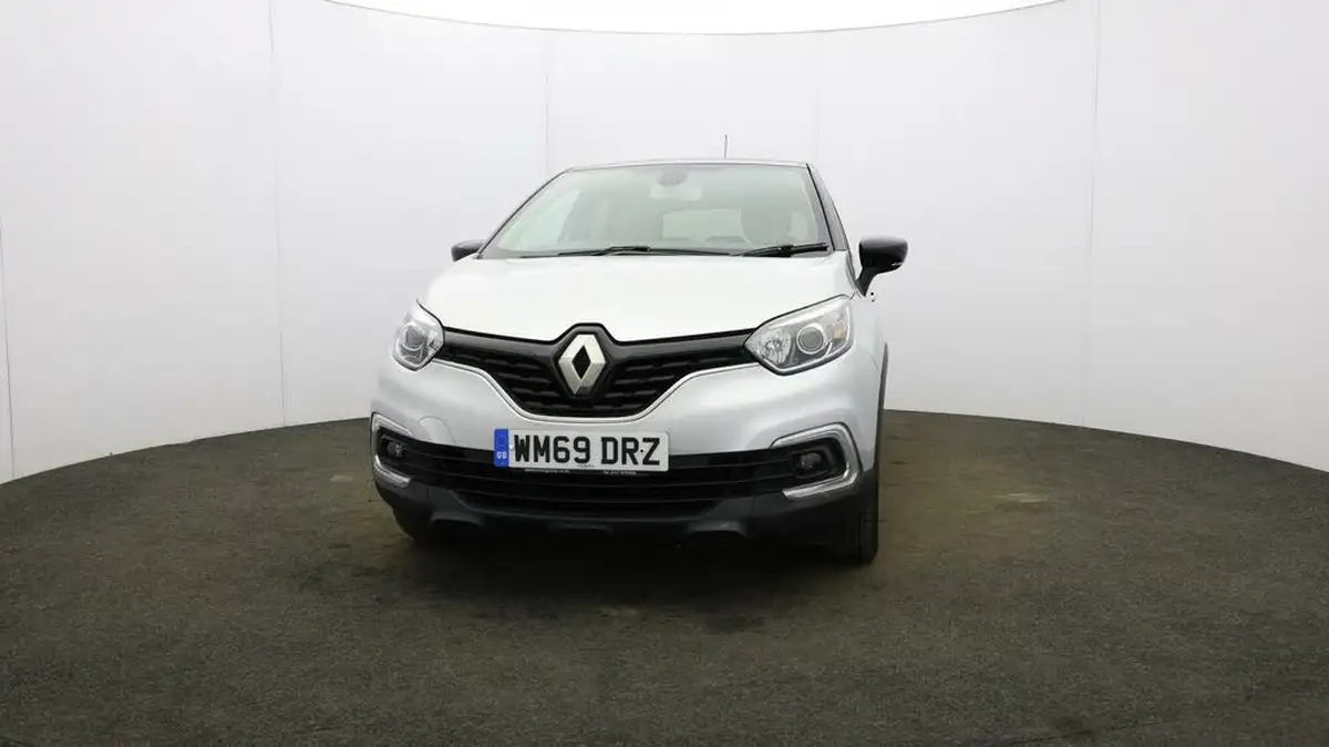 2020-renault-captur-09-tce-iconic-big-31