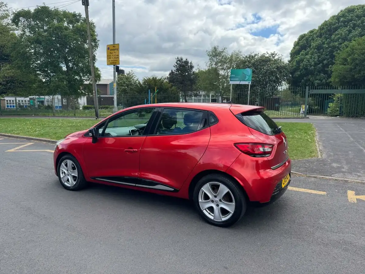 2015-renault-clio-15td-dynamique-medianavss-big-29