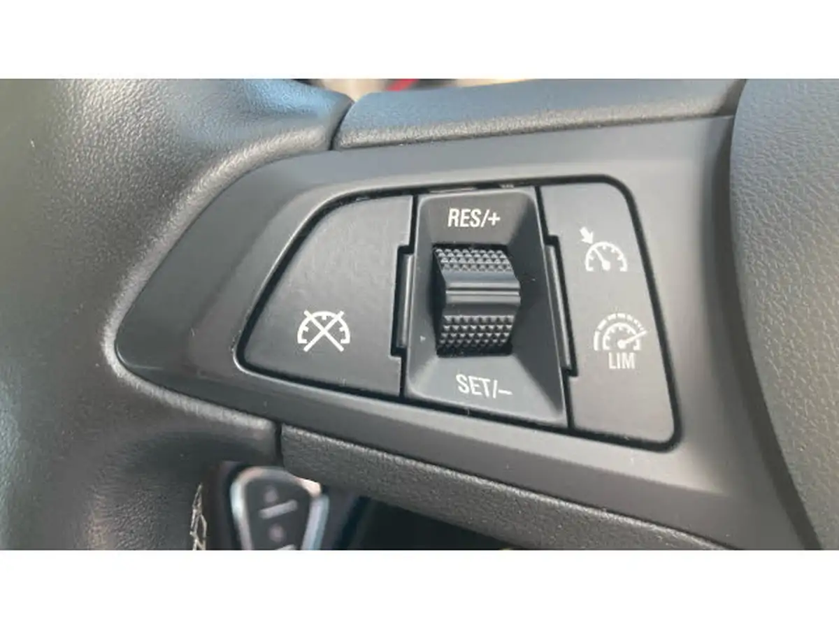 2017-vauxhall-corsa-14i-energy-75ps-ecoflex-ac-3d-big-27