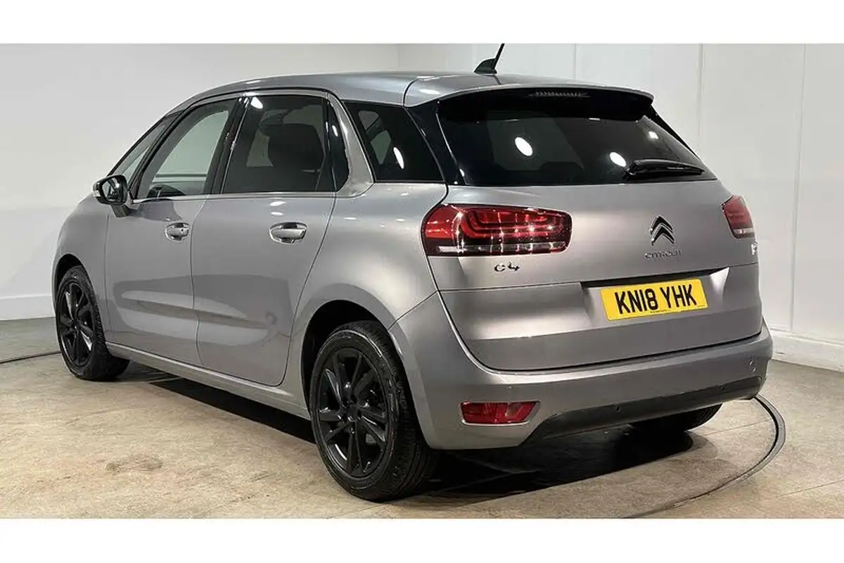 2018-citroen-c4-picasso-12-puretech-feel-big-4