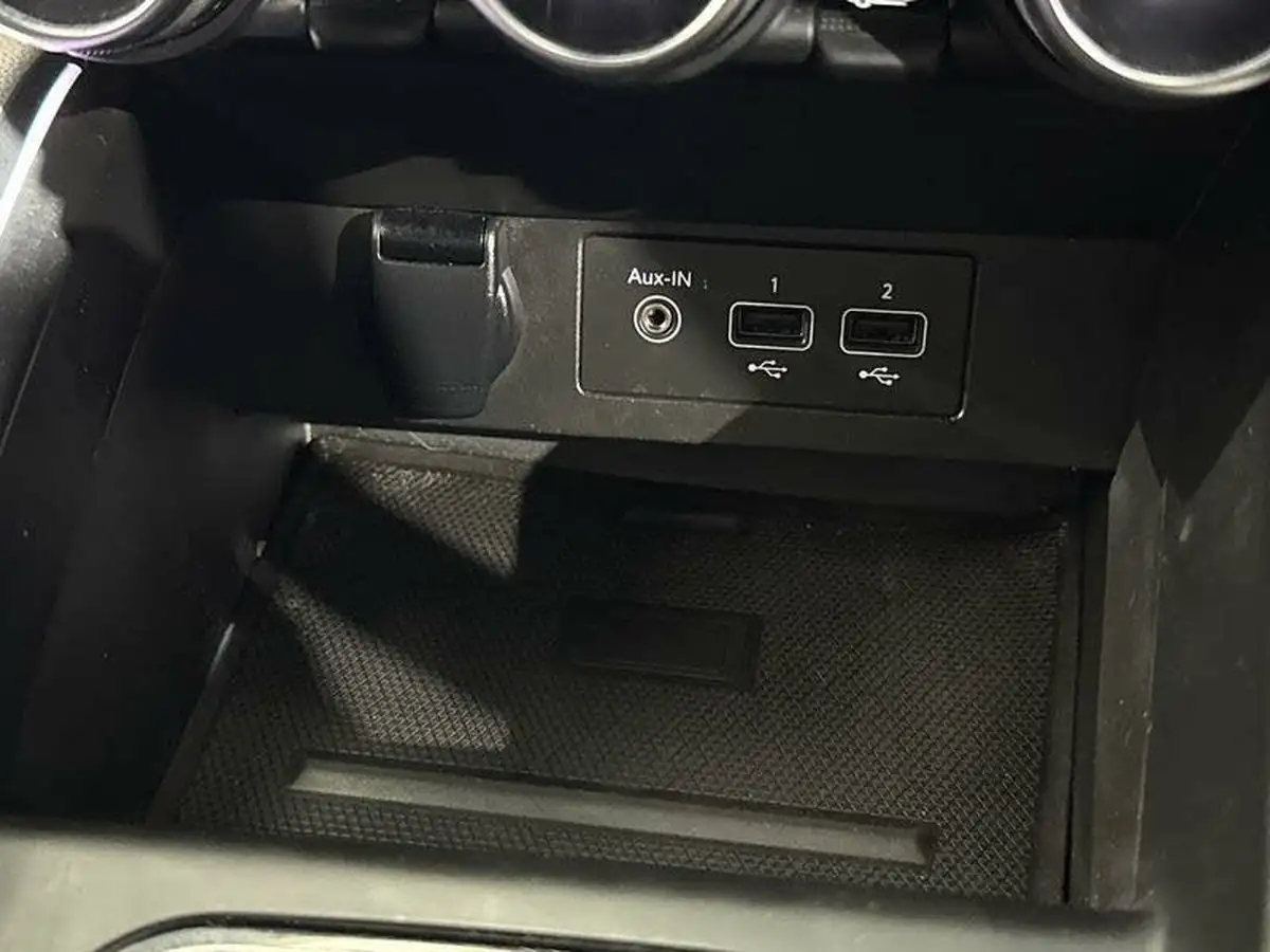 2022-renault-clio-10-tce-se-edition-big-18