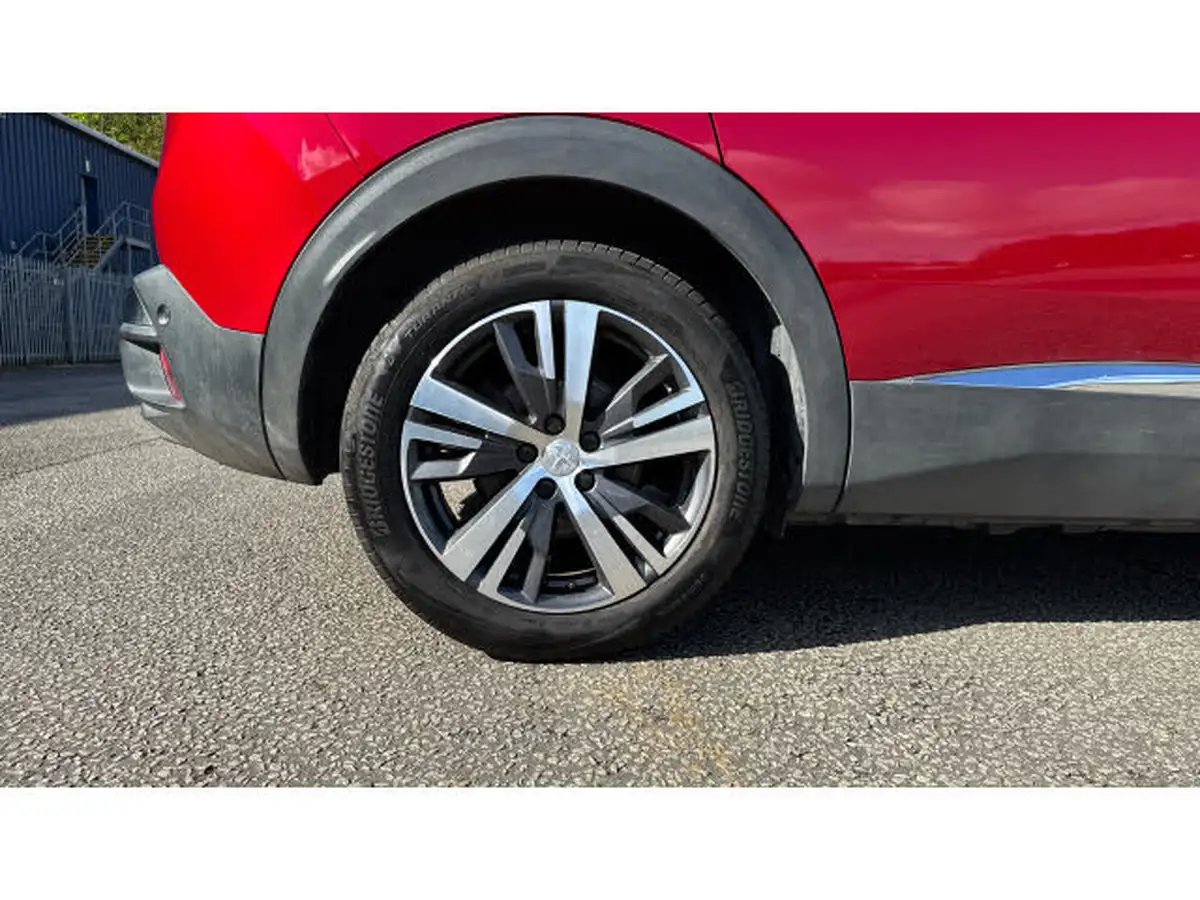 2022-peugeot-3008-suv-16-puretech-allure-premium-300bhp-4wd-hybrid4-big-6