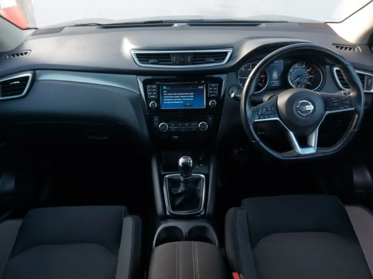 2017-nissan-qashqai-15dci-n-connecta-big-2