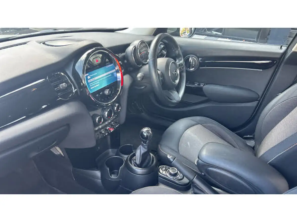 2021-mini-cooper-15-one-classic-5d-big-6