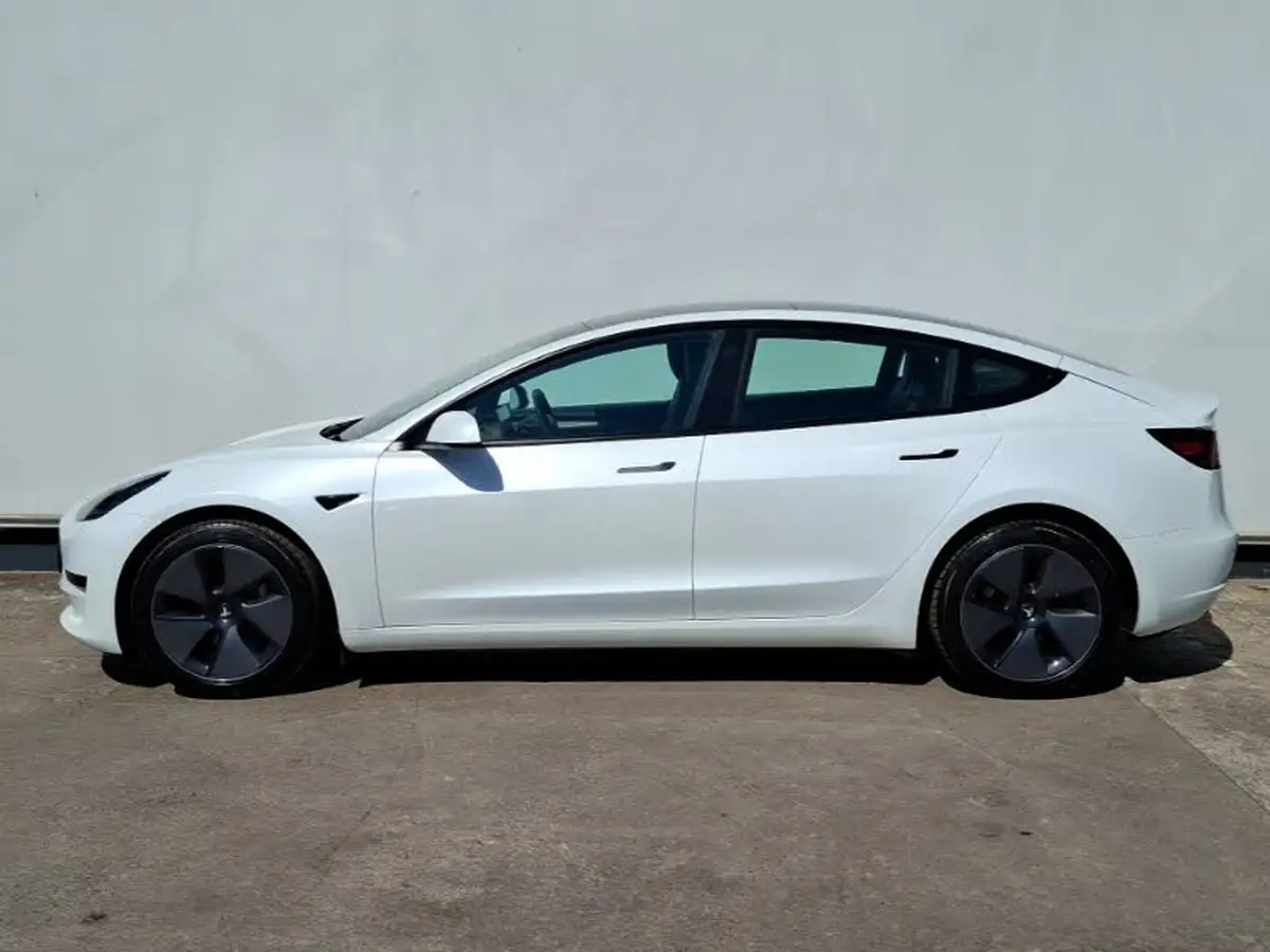 2021-tesla-model-3-e-standard-plus-big-3