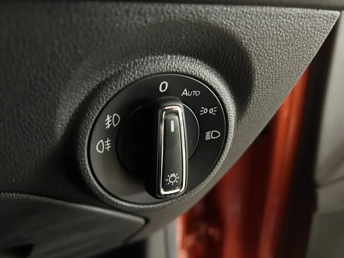 2018-seat-leon-20tdi-fr-technology-184ps-hatchback-5d-big-26