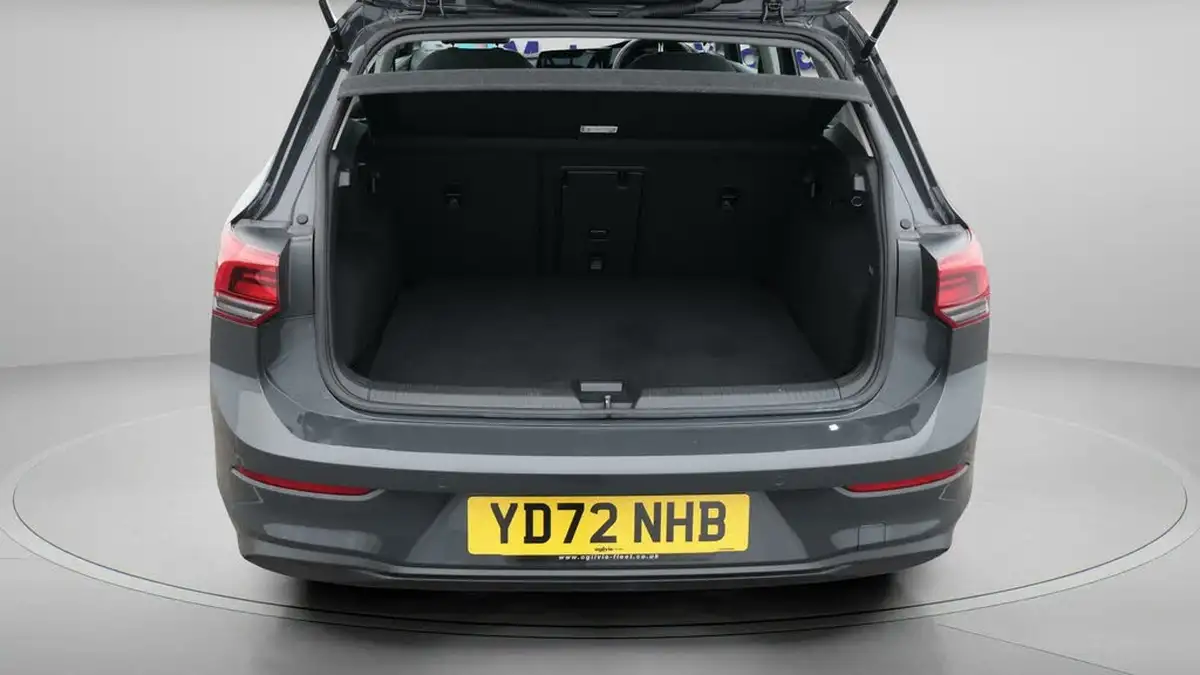2022-volkswagen-golf-20tdi-life-hatchback-big-17