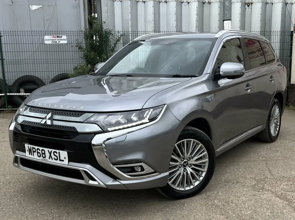 2018-mitsubishi-outlander-24-5h-phev-big-1