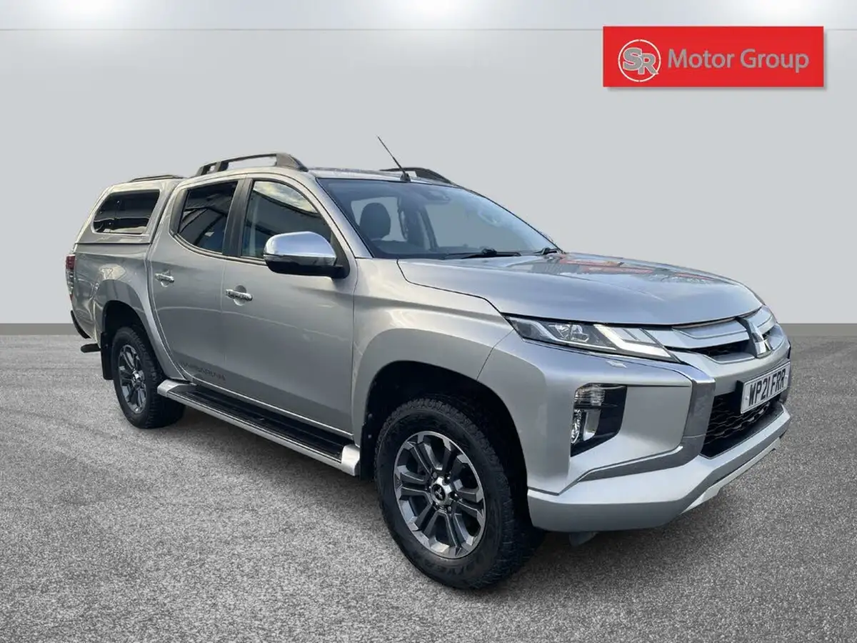 2021-mitsubishi-l200-22di-d-barbarian-auto-big-4