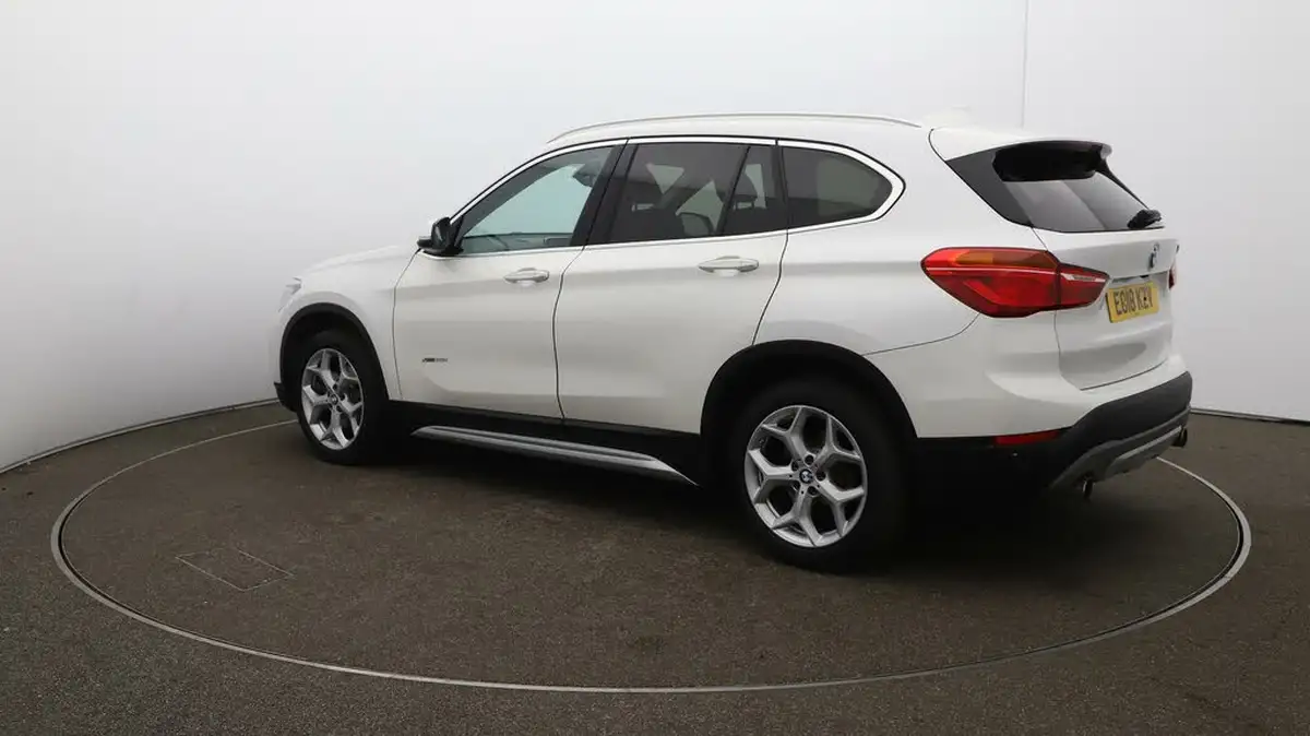 2018-bmw-x1-20-xdrive20i-xline-big-26