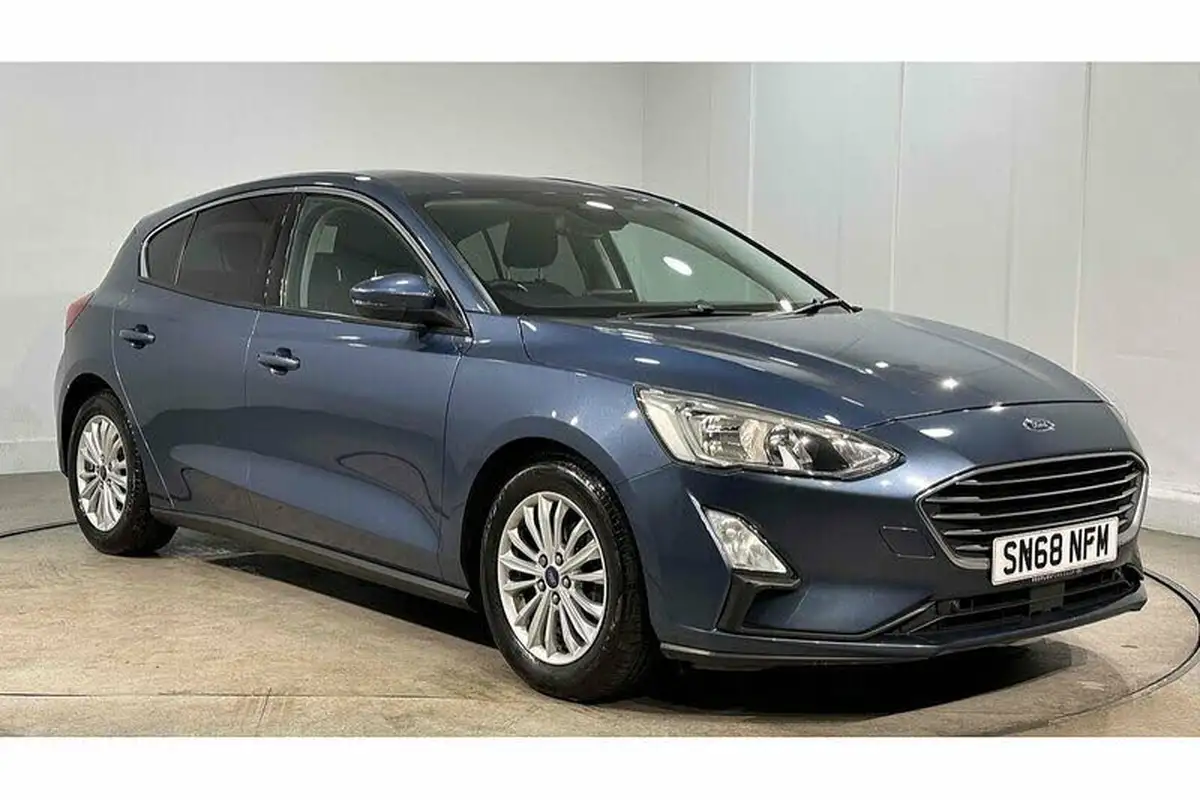2019-ford-focus-10t-titanium-ss-hatchback-big-9