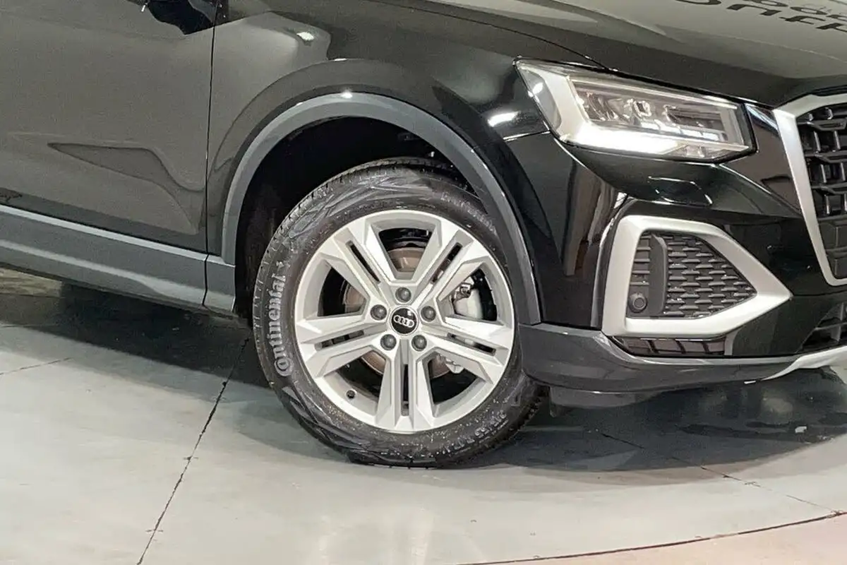 2025-audi-q2-15-35-tfsi-sport-big-9