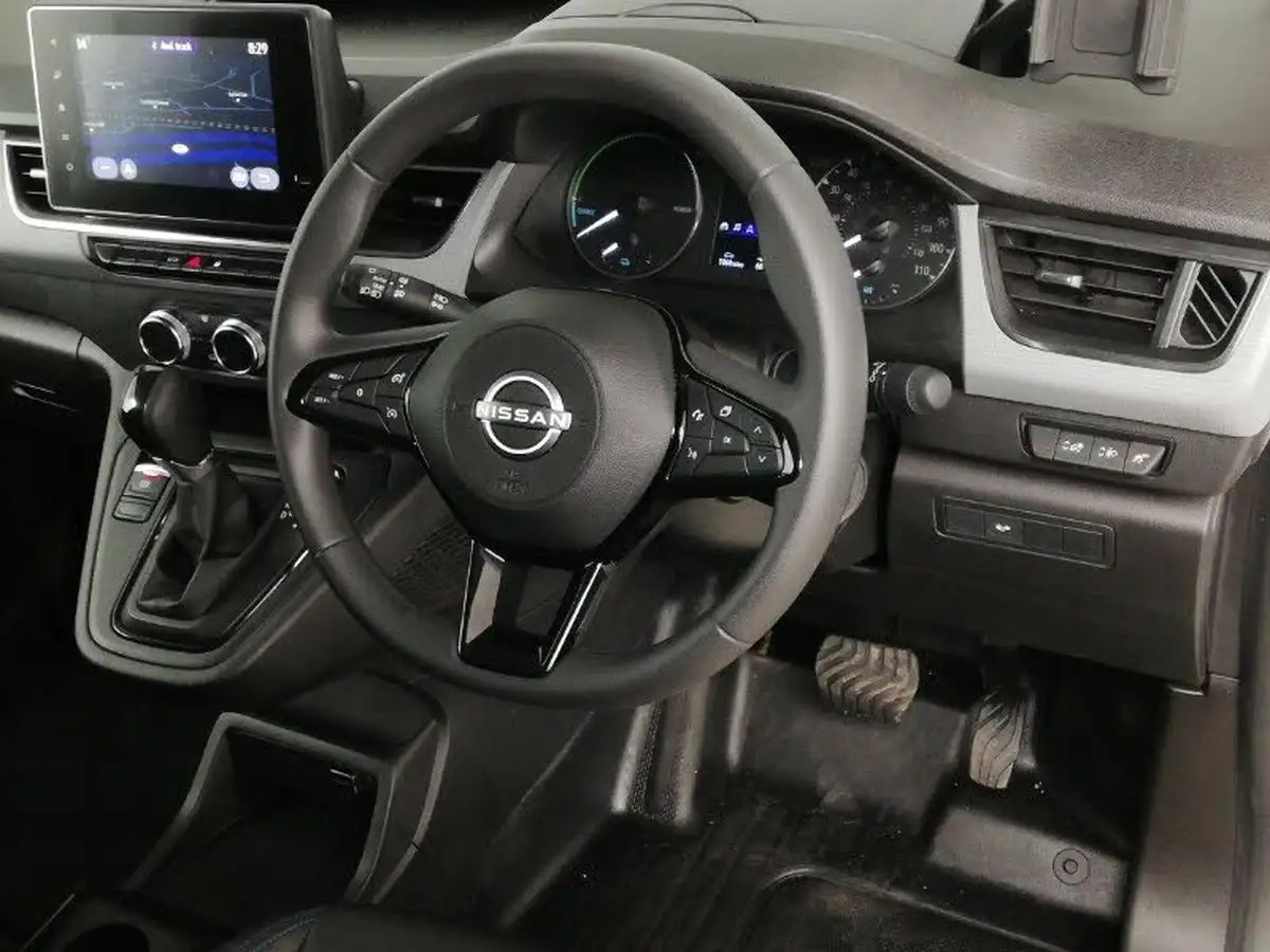 2023-nissan-townstar-e-45kwh-l1-tekna-big-6