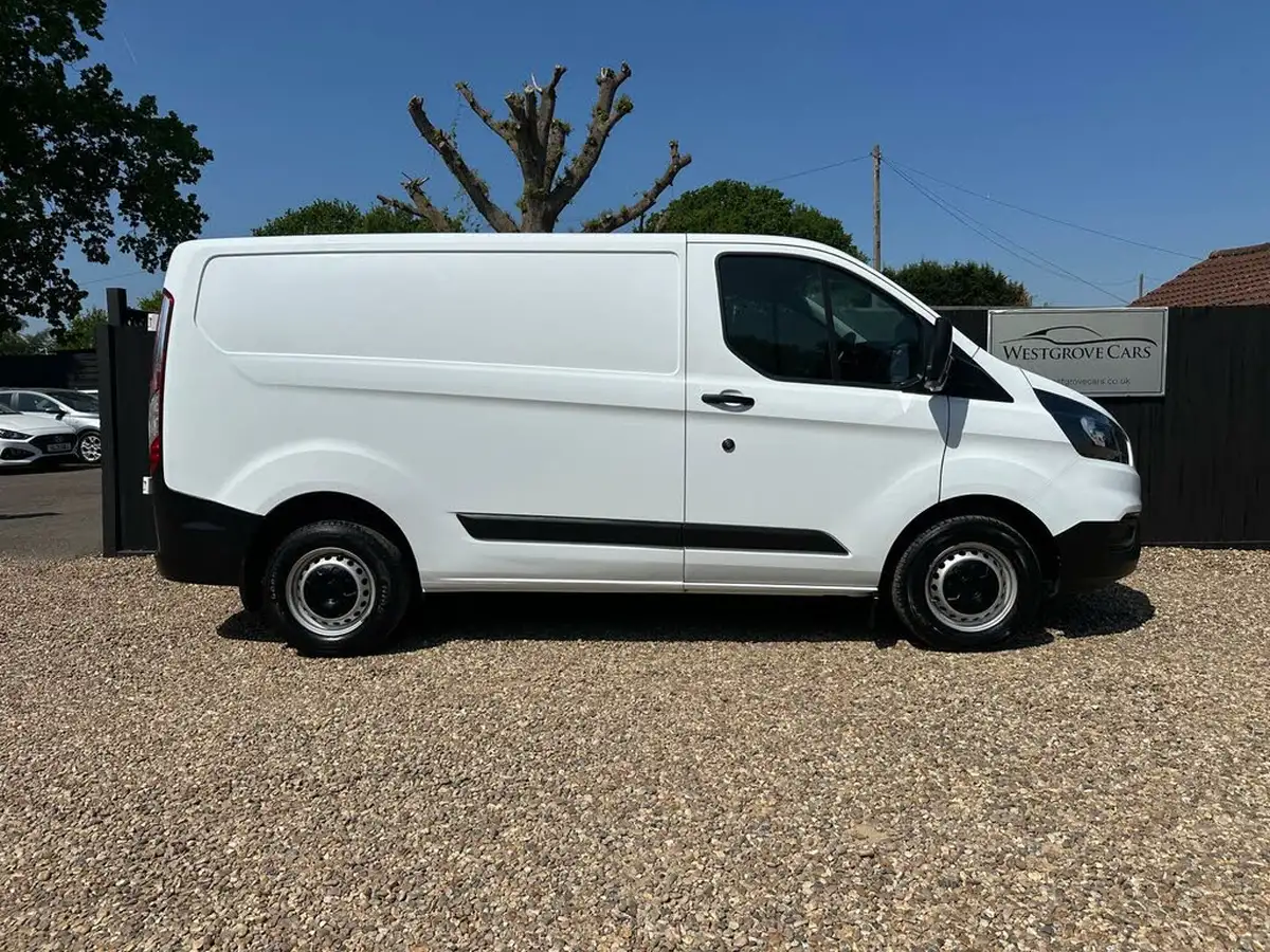 2021-ford-transit-custom-20tdci-300-l1h1-leader-105pseu6dt-panel-van-big-1
