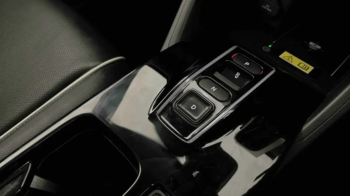 2024-honda-eny1-e-advance-big-18