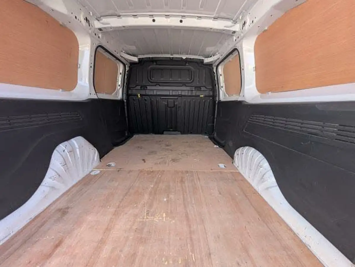 2020-peugeot-partner-15-bluehdi-950-professional-100ps-eu6dt-long-panel-big-10