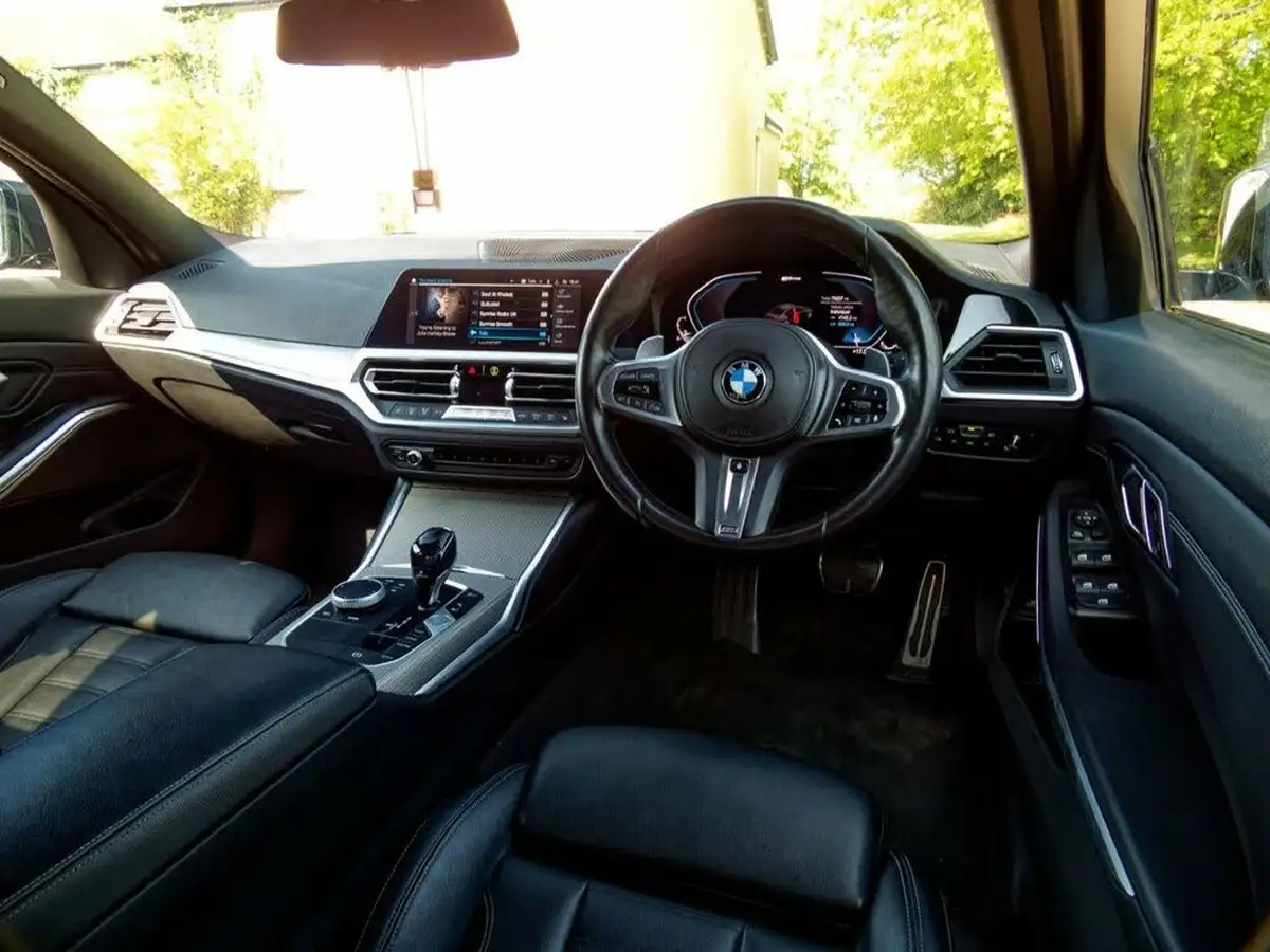 2019-bmw-3-series-20-330e-m-sport-plus-pack-big-30