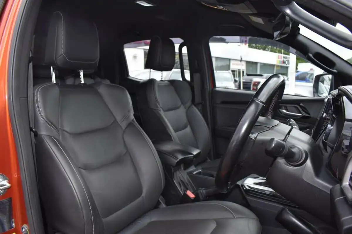 2021-isuzu-d-max-19td-v-cross-auto-big-10