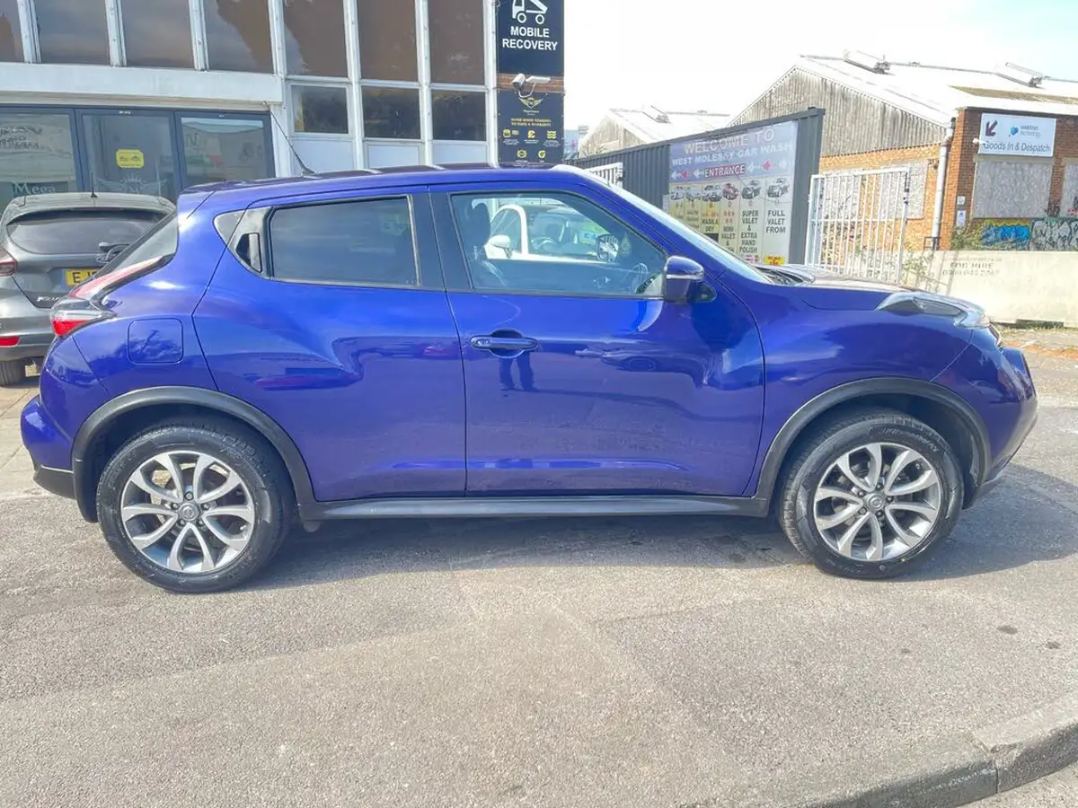 2015-nissan-juke-16-tekna-117ps-1598cc-xtronic-cvt-big-9